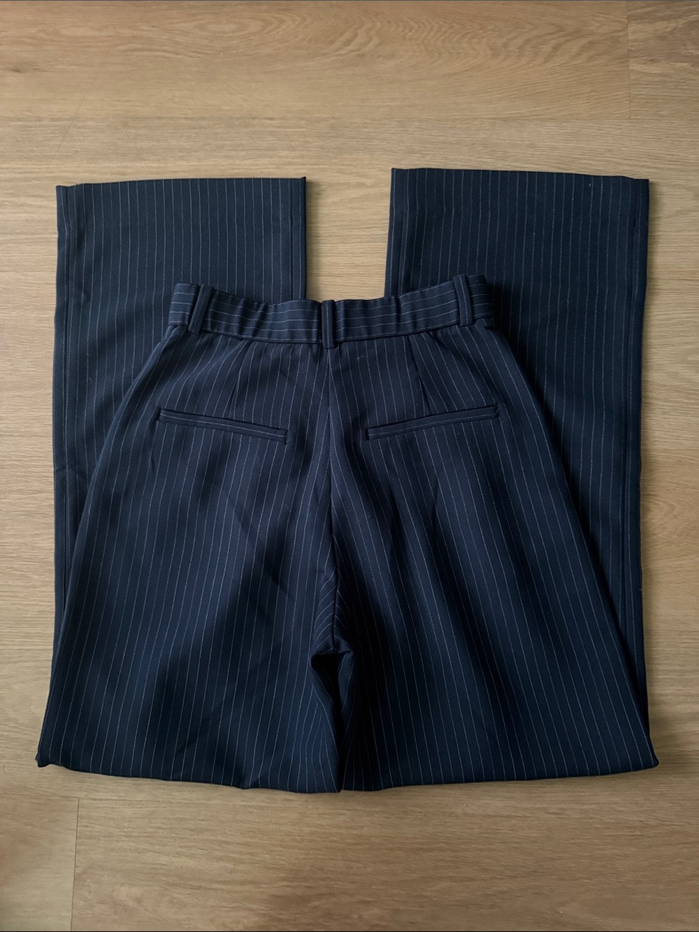 Abercrombie & Fitch Trouser Pants - Picture 2 of 4